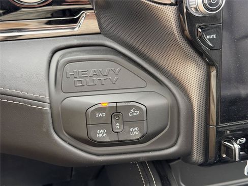 New 2026 RAM 2500 Limited AWD/4WD image 25