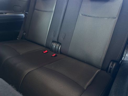Used 2019 Nissan Pathfinder SV FWD image 15