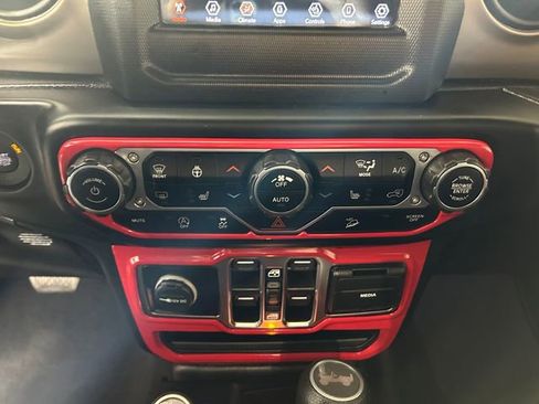 Used 2020 Jeep Wrangler Unlimited Sport S image 23