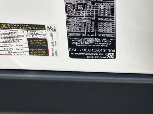 Certified 2025 Land Rover Range Rover Sport AWD/4WD image 21