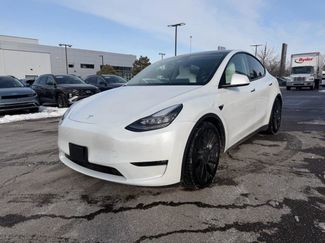 Used 2020 Tesla Model Y Long Range video 1