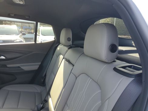 New 2026 Buick Envista Avenir image 10