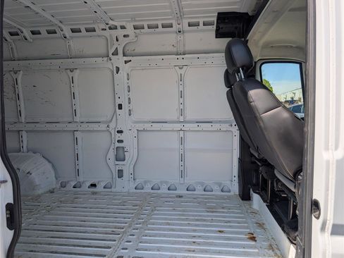 Used 2023 RAM ProMaster 2500 image 11