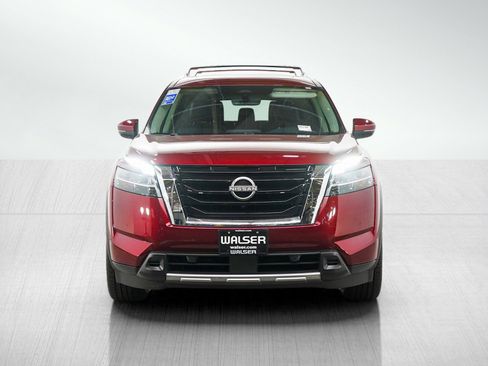 Used 2023 Nissan Pathfinder SL w/ SL Premium Package AWD/4WD image 8