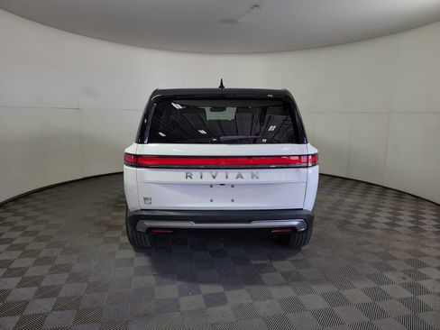 Used 2025 Rivian R1S Adventure AWD/4WD image 4