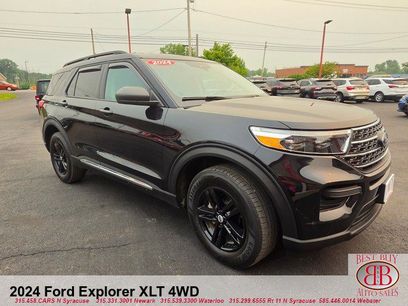 Used 2024 Ford Explorer XLT