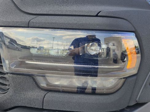 Used 2021 RAM 2500 Limited AWD/4WD image 10