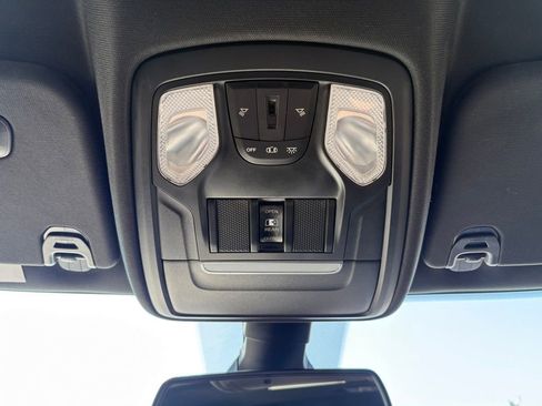 Used 2019 RAM 1500 Big Horn AWD/4WD image 16