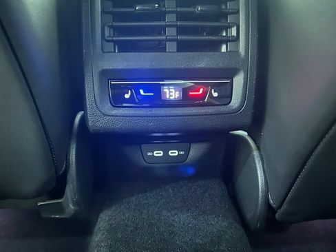 Used 2024 Volkswagen Golf R 4-Door AWD/4WD image 29