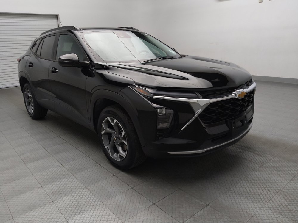 Used 2024 Chevrolet Trax LT w/ Driver Confidence Package FWD image 13