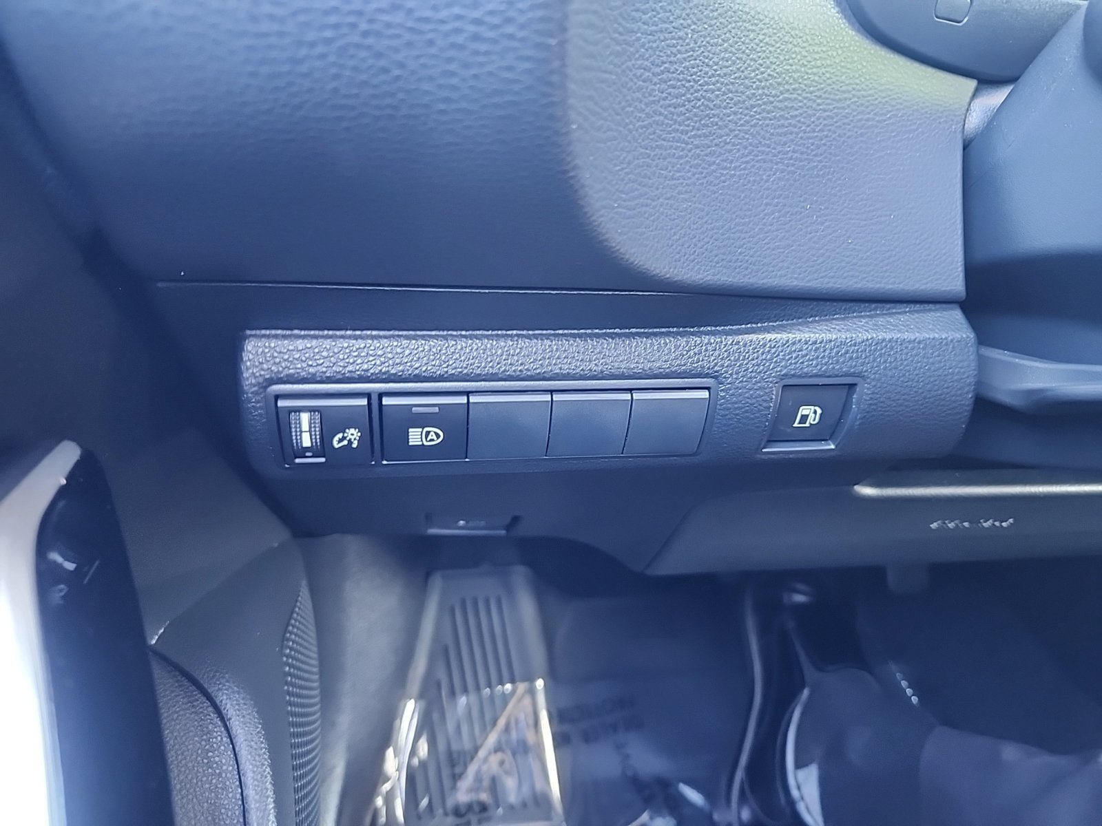 Used 2026 Toyota Corolla XLE FWD image 31