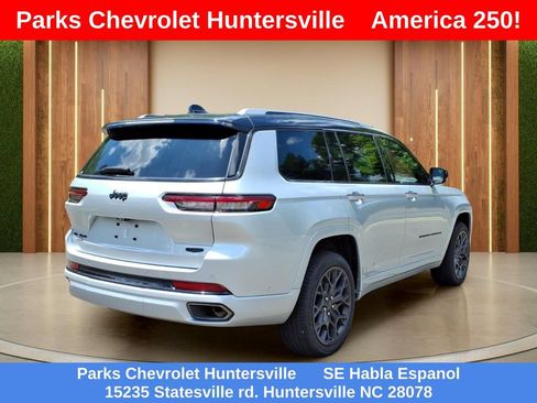 Used 2023 Jeep Grand Cherokee L Summit AWD/4WD image 35