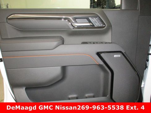 New 2025 GMC Sierra 2500 AT4 w/ Technology Package image 14