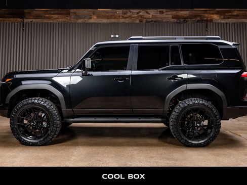 Used 2025 Lexus GX 550 image 6