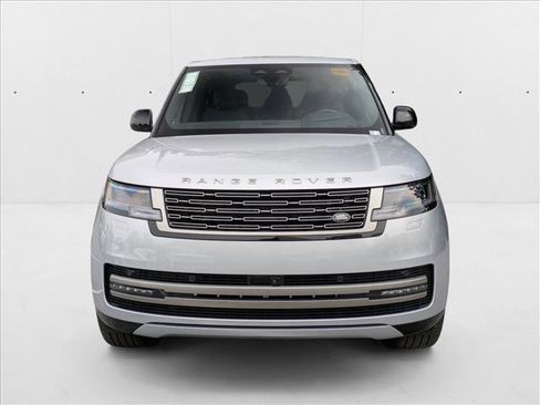 New 2025 Land Rover Range Rover SE image 6