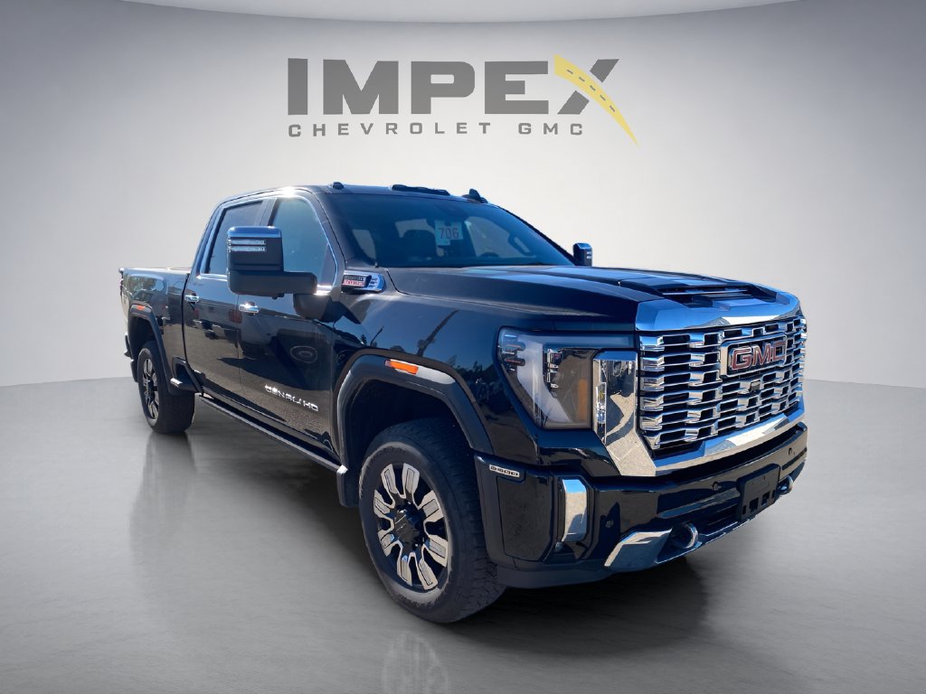 Used 2025 GMC Sierra 2500 Denali w/ Max Trailering Package AWD/4WD image 7