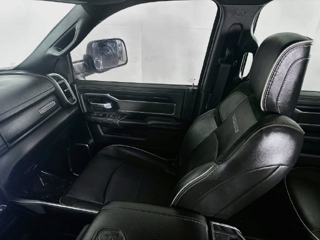 Used 2022 RAM 2500 Laramie w/ Night Edition AWD/4WD image 23
