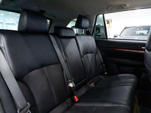 Used 2012 Subaru Outback 2.5i Limited w/ Moonroof Pkg image 23