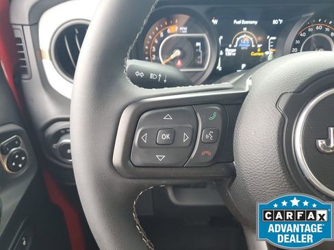 Used 2025 Jeep Wrangler Willys image 26