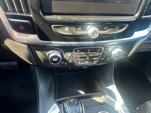 Used 2019 Chevrolet Traverse LT AWD/4WD image 27