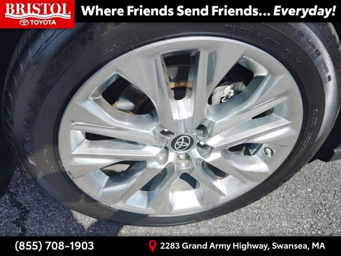 Used 2022 Toyota Highlander Limited AWD/4WD image 10