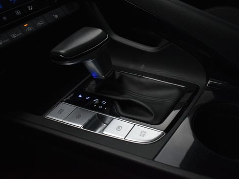 Used 2021 Hyundai Elantra SEL w/ Convenience Package image 28