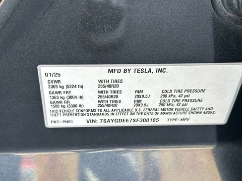 Used 2025 Tesla Model Y Long Range image 30