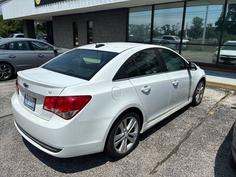 Used 2016 Chevrolet Cruze LT w/ RS Appearance Package FWD image 4