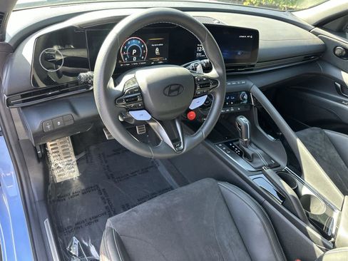 Used 2025 Hyundai Elantra N image 2