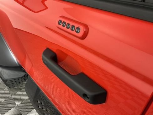Used 2023 Ford Bronco Raptor AWD/4WD image 13