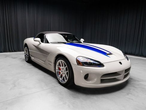 Used 2005 Dodge Viper SRT-10 RWD image 8