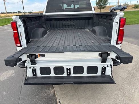 Certified 2024 Chevrolet Silverado 3500 High Country w/ High Country Premium Package AWD/4WD image 27