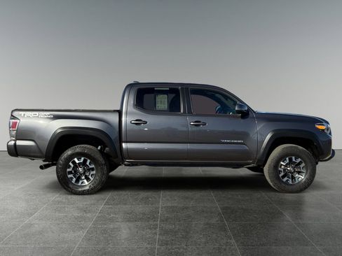 Used 2023 Toyota Tacoma TRD Off-Road image 8