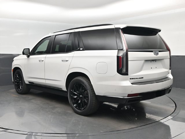 Used 2023 Cadillac Escalade Sport Platinum w/ LPO, ONYX Package AWD/4WD image 4