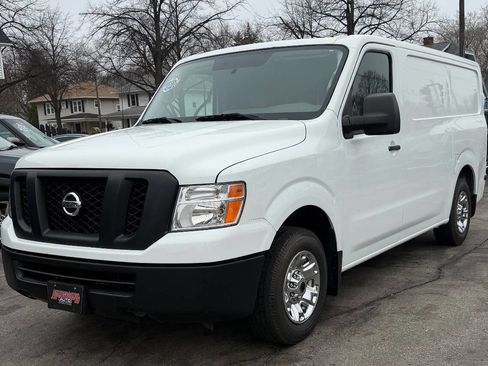 Used 2018 Nissan NV 2500 SV RWD image 3