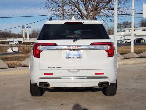 Used 2023 GMC Acadia Denali image 6