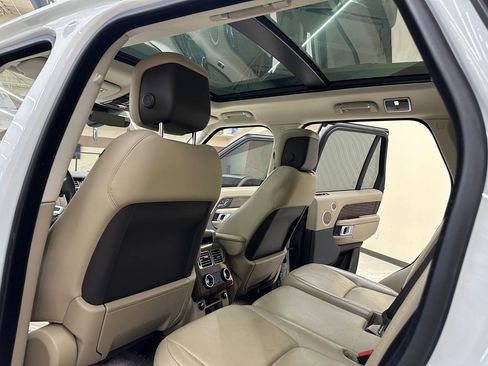 Used 2019 Land Rover Range Rover AWD/4WD image 34