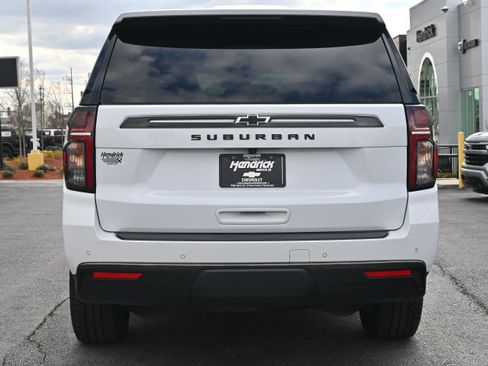 Used 2022 Chevrolet Suburban Z71 w/ Luxury Package image 13