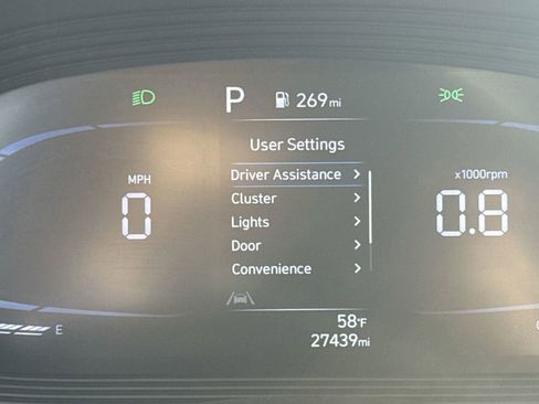 Used 2024 Hyundai Venue SEL image 22