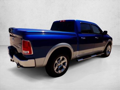 Used 2014 RAM 1500 Laramie w/ Convenience Group AWD/4WD image 4