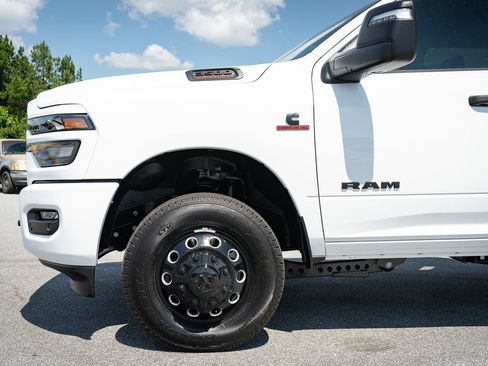 New 2026 RAM 3500 Big Horn AWD/4WD image 4