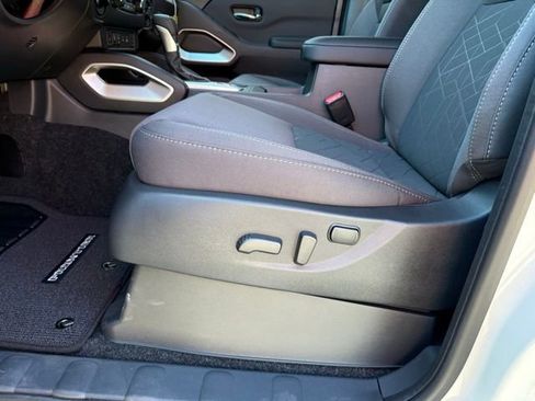 New 2026 Nissan Frontier SV w/ SV Convenience Package image 15