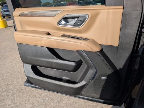Certified 2023 Chevrolet Tahoe Premier AWD/4WD image 16