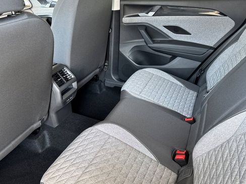 New 2025 Volkswagen Tiguan S image 12