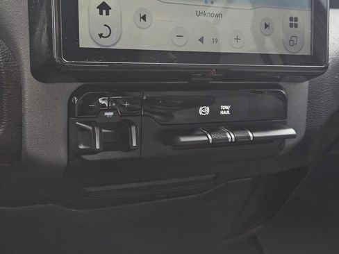 Used 2021 RAM 2500 Big Horn image 24