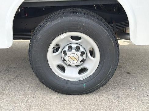 New 2026 Chevrolet Express 3500 w/ Power Convenience Package RWD image 18