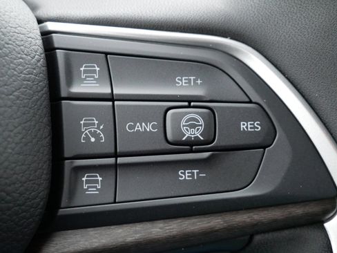 New 2026 Jeep Grand Cherokee L Limited AWD/4WD image 21