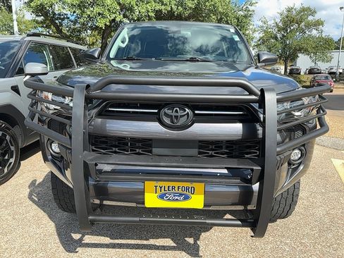Used 2021 Toyota 4Runner SR5 image 4