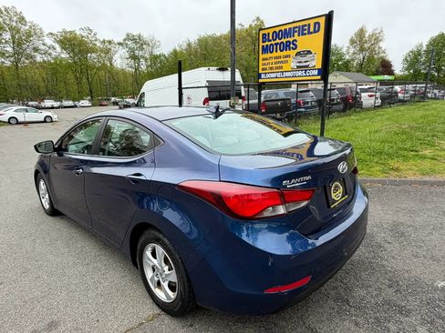 Used 2015 Hyundai Elantra SE FWD image 7