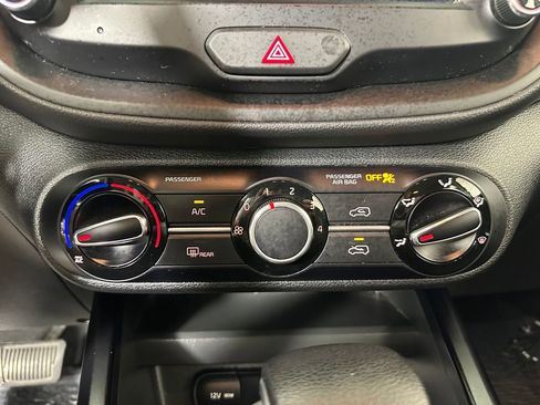 Used 2022 Kia Soul LX w/ Technology Package FWD image 24